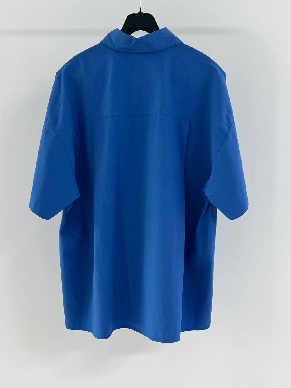 반팔 티셔츠 네이비블루 색상 이미지-S1L92