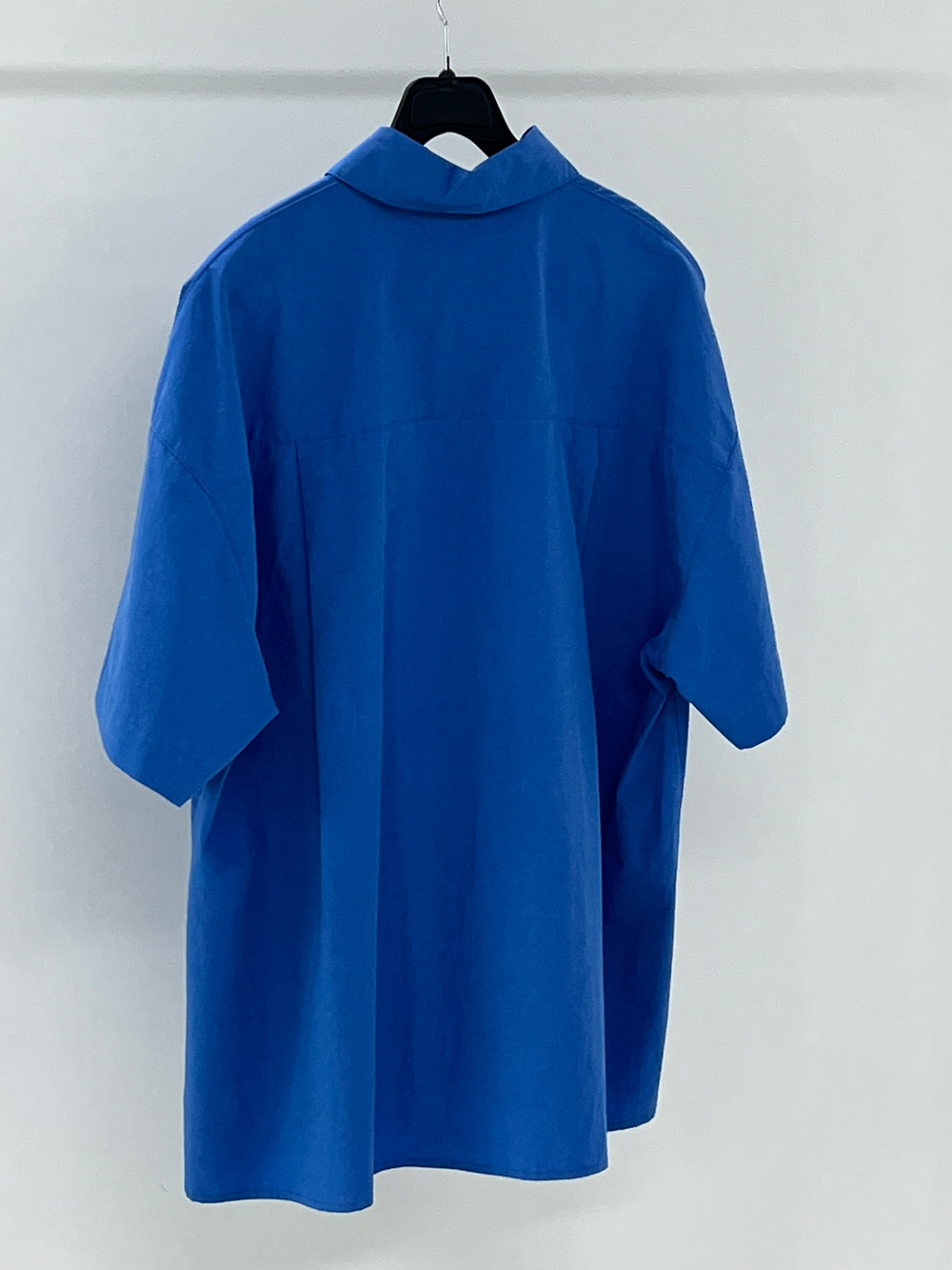 반팔 티셔츠 네이비블루 색상 이미지-S1L95